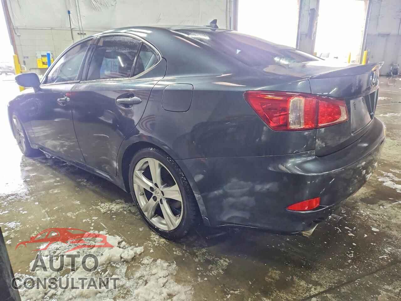 LEXUS IS 2011 - JTHBF5C26B5149860