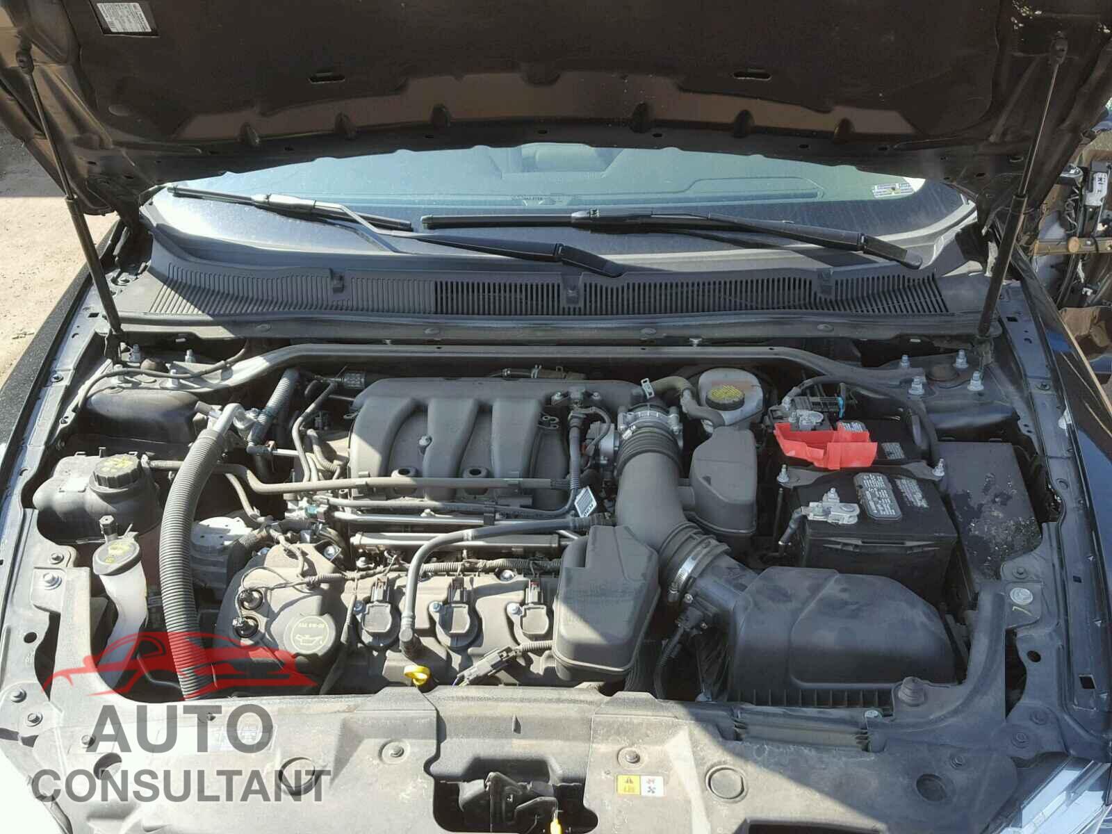 FORD TAURUS 2015 - 1FAHP2E83FG131938