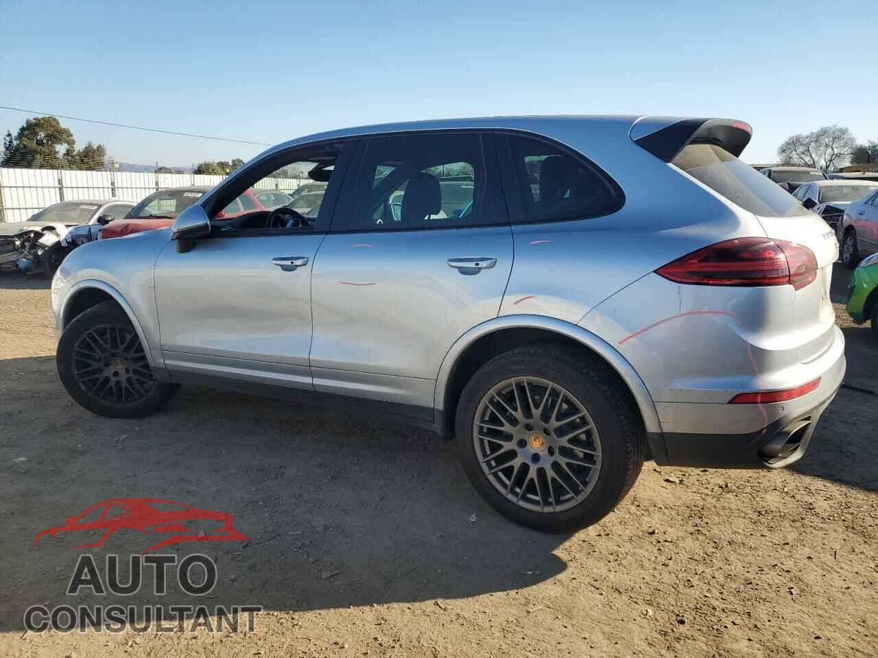 PORSCHE CAYENNE 2018 - WP1AA2A21JKA05743