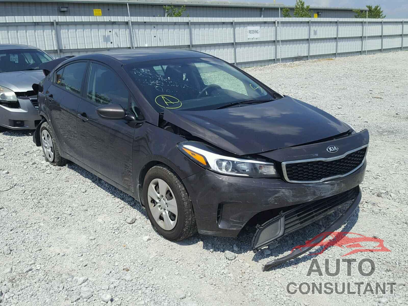 KIA FORTE 2018 - 3KPFK4A73JE184995