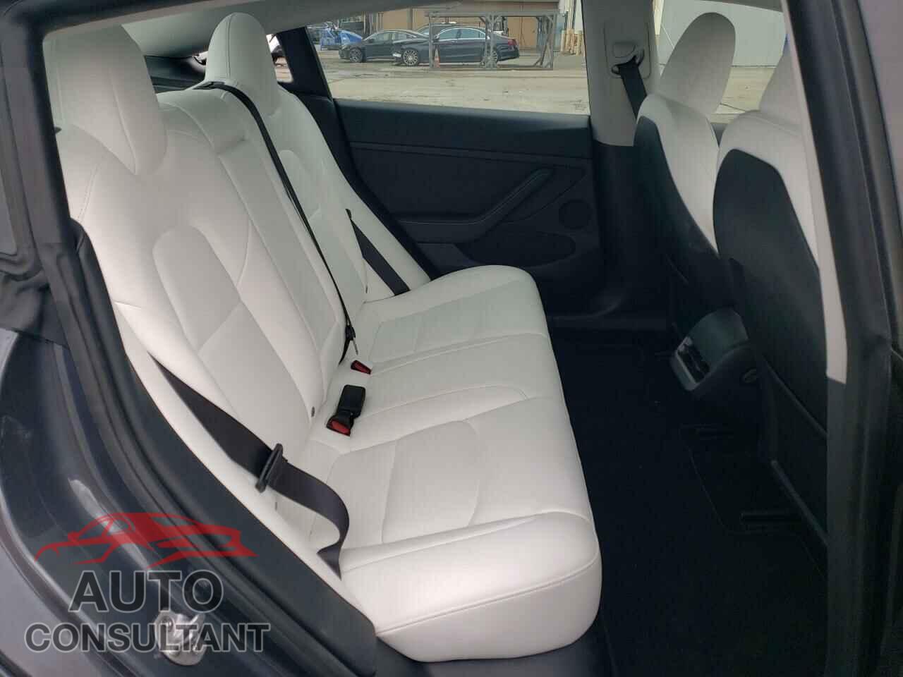 TESLA MODEL 3 2023 - 5YJ3E1EB4PF637130