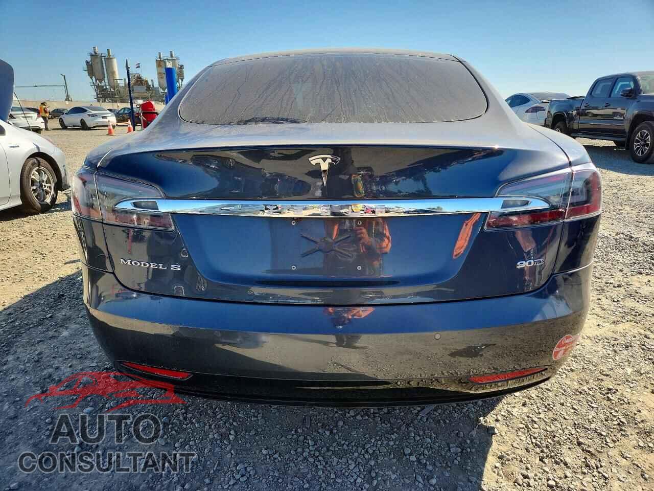TESLA MODEL S 2017 - 5YJSA1E23HF215004