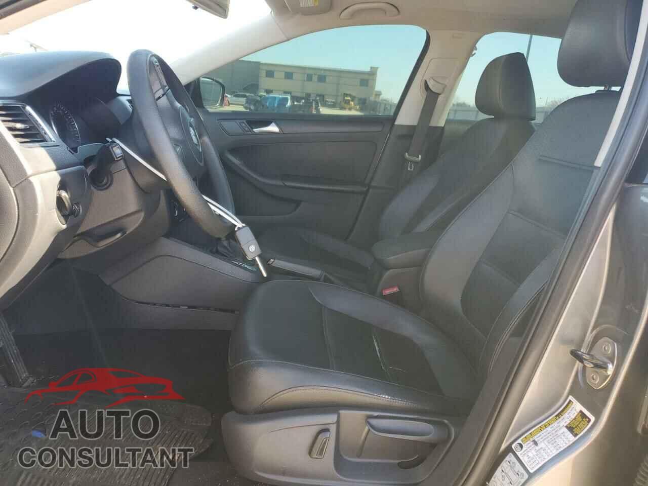 VOLKSWAGEN JETTA 2014 - 3VWD17AJ2EM247357
