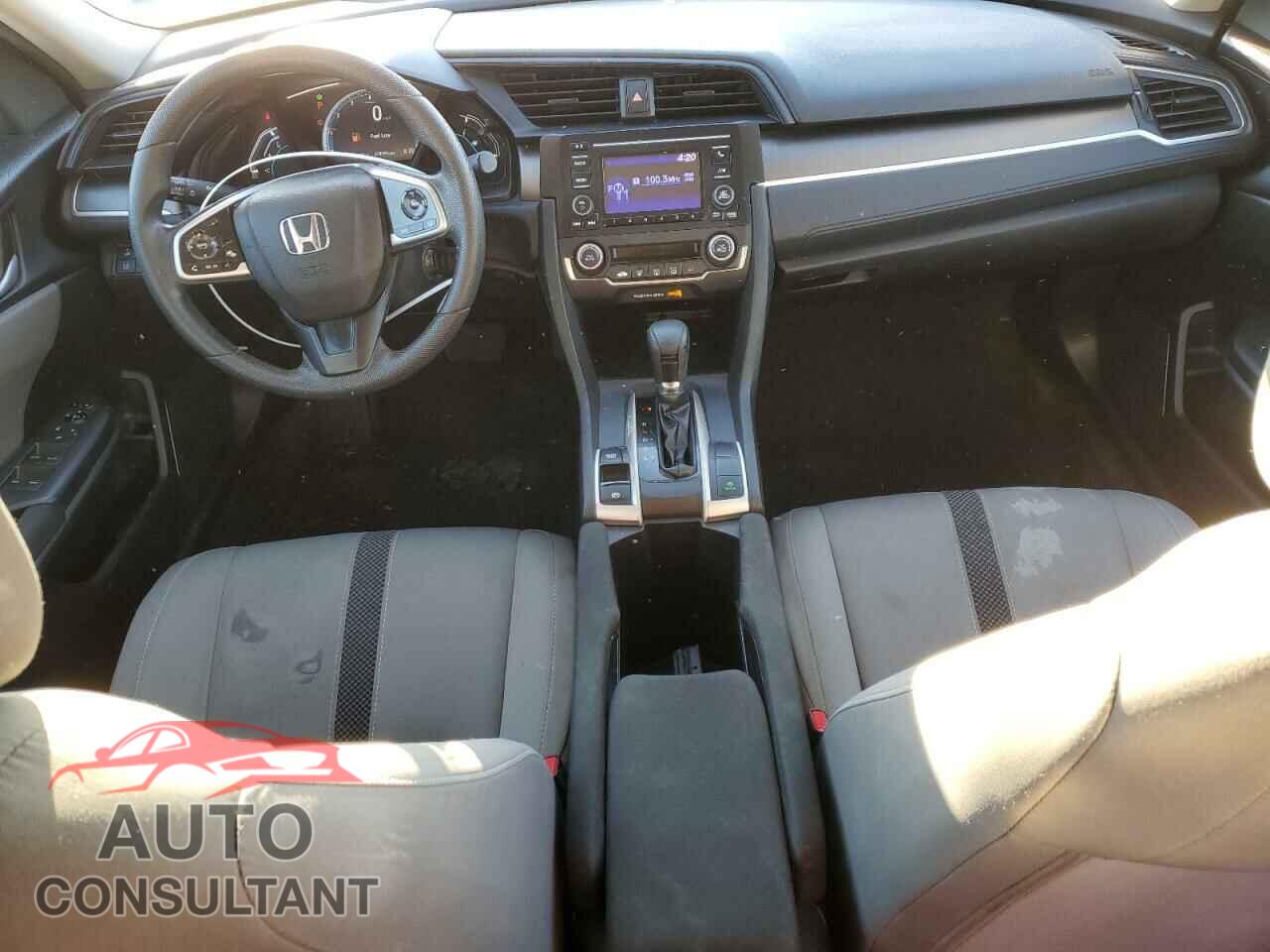 HONDA CIVIC 2019 - 2HGFC2F60KH577216