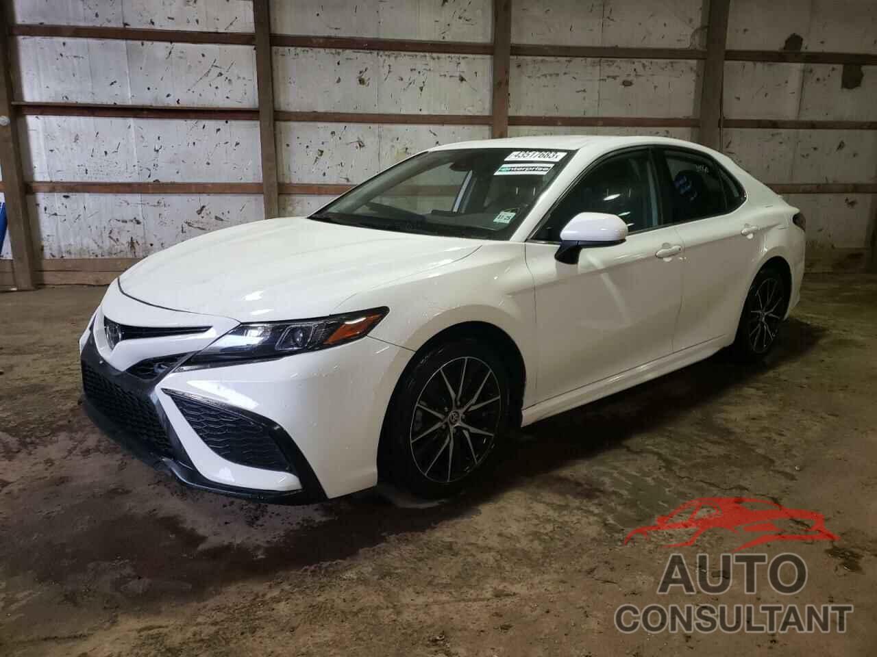 TOYOTA CAMRY 2021 - 4T1G11AK1MU409815