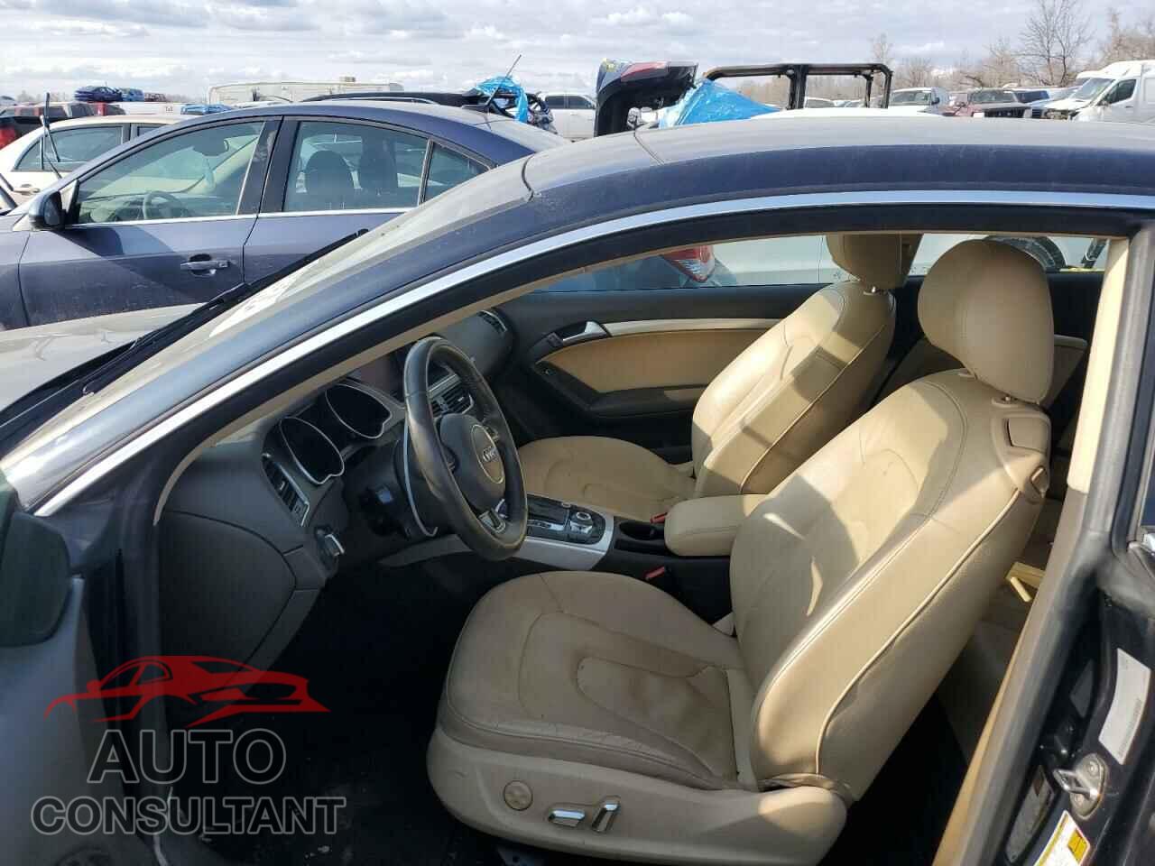 AUDI A5 2013 - WAULFAFR2DA002319
