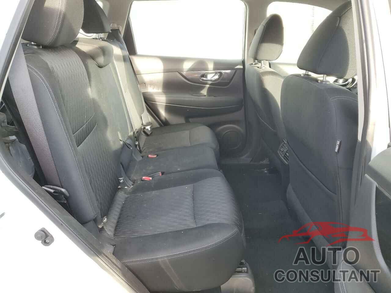 NISSAN ROGUE 2017 - KNMAT2MT7HP603624