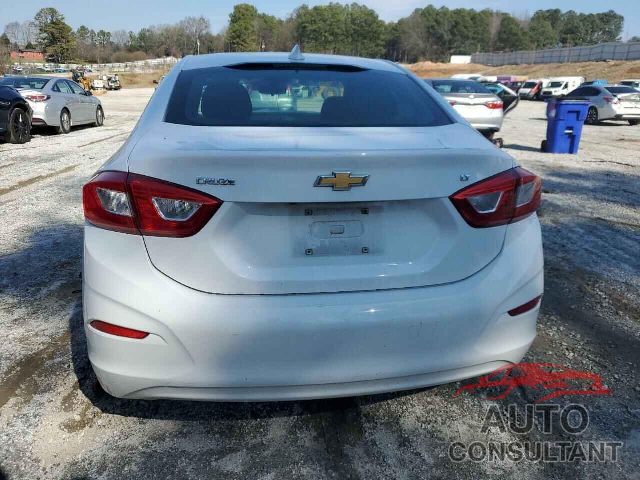 CHEVROLET CRUZE 2019 - 1G1BE5SM1K7115149