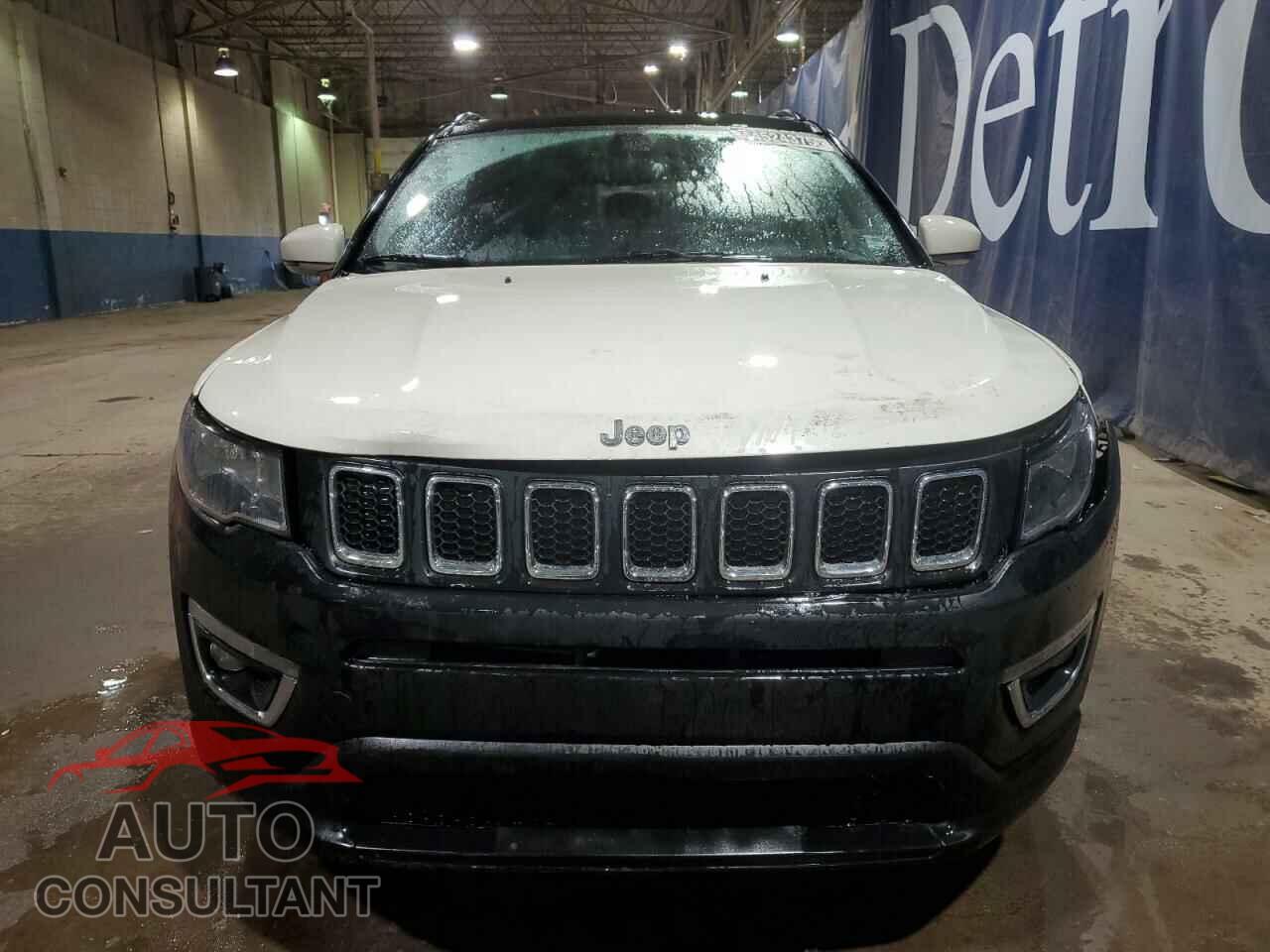 JEEP COMPASS 2019 - 3C4NJDCB2KT683011