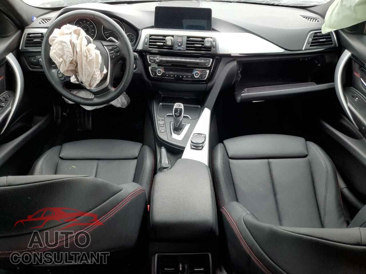 BMW 3 SERIES 2016 - WBA8E9G55GNU29218