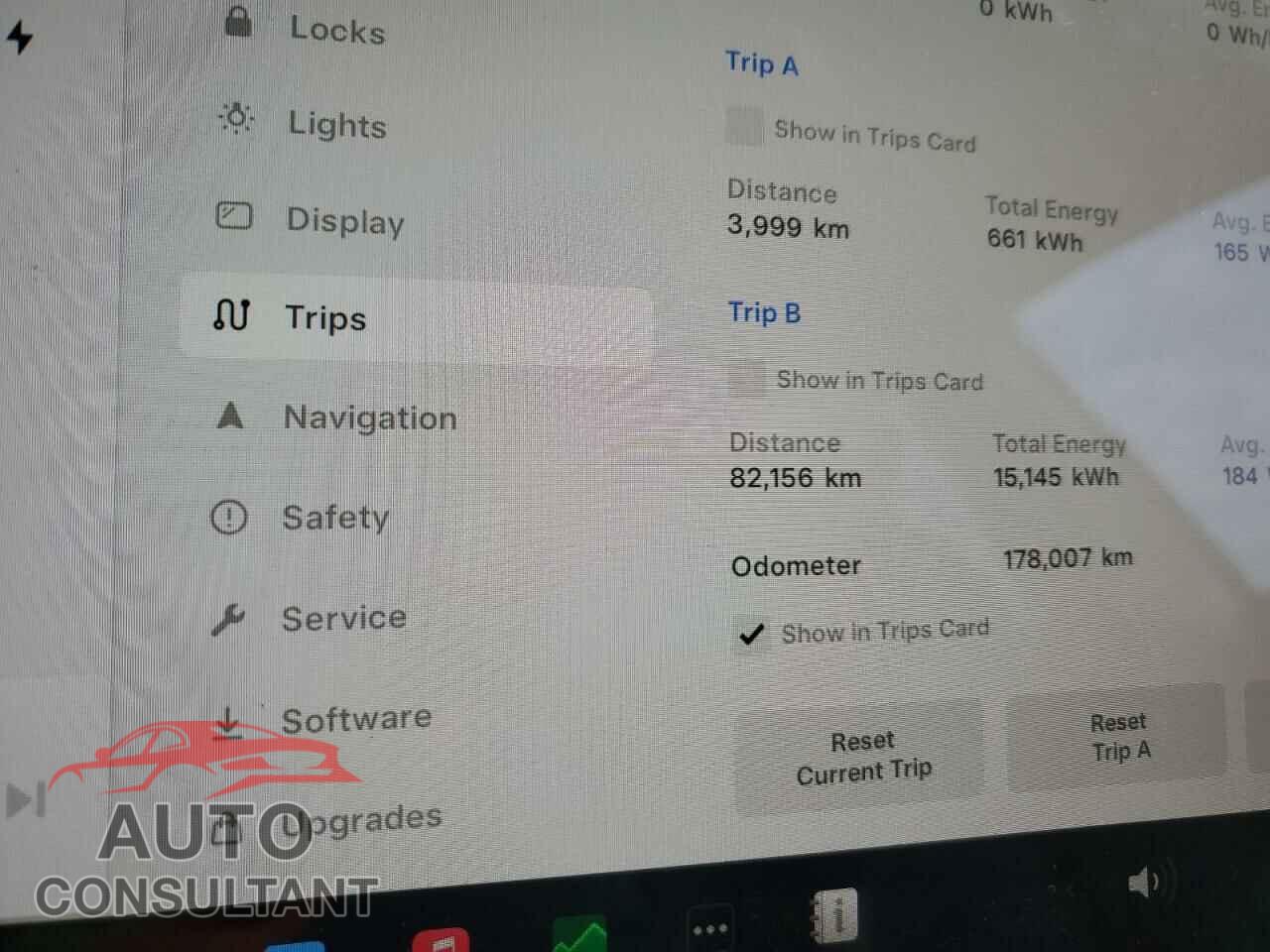TESLA MODEL 3 2019 - 5YJ3E1EB4KF415132
