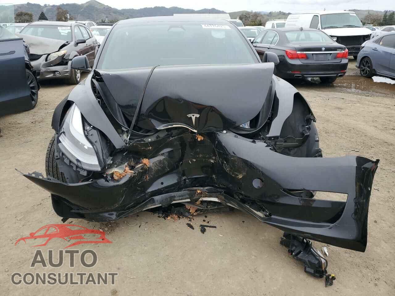 TESLA MODEL 3 2021 - 5YJ3E1EA6MF877752