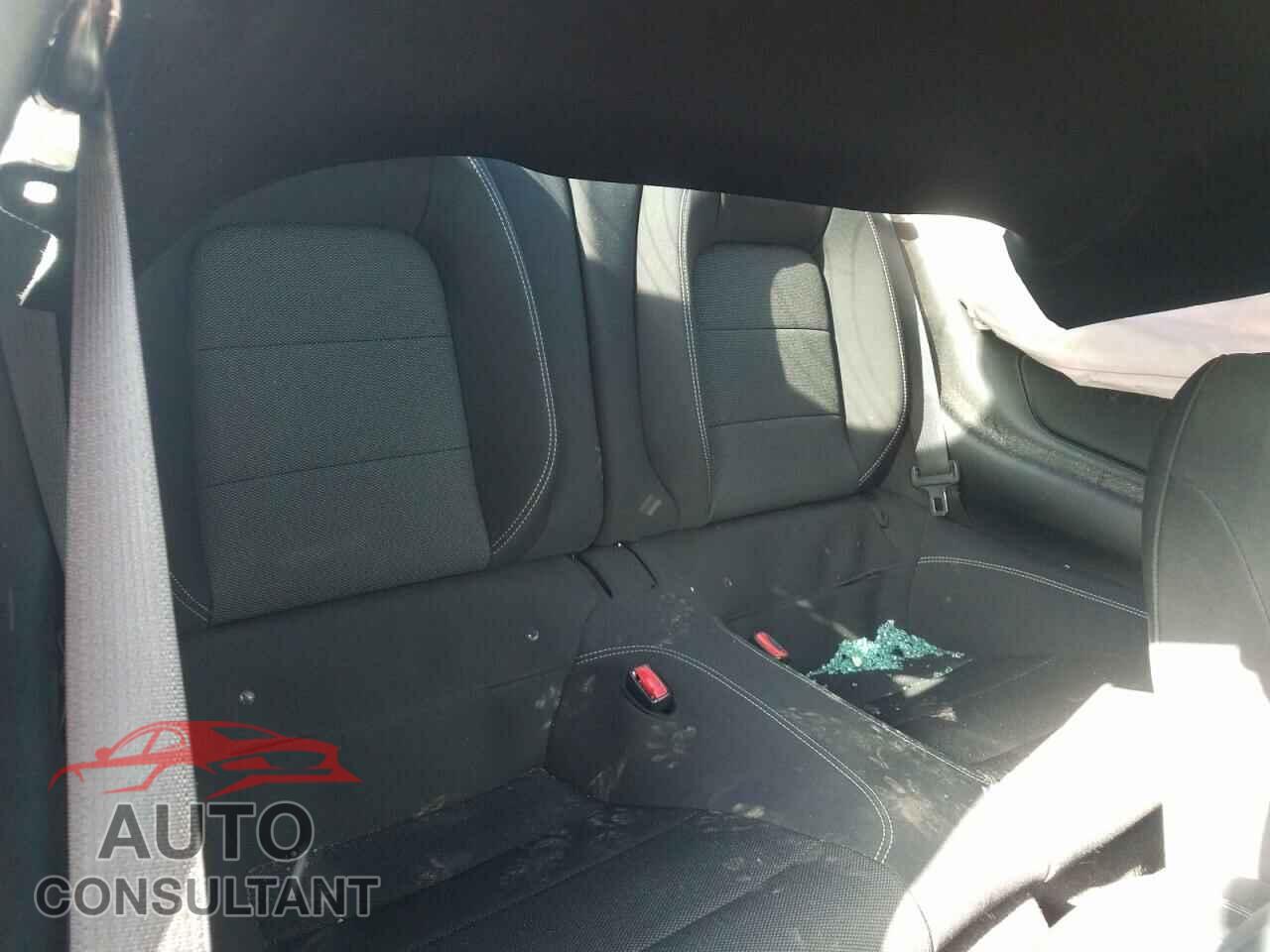 FORD MUSTANG 2017 - 1FA6P8AM5H5353392