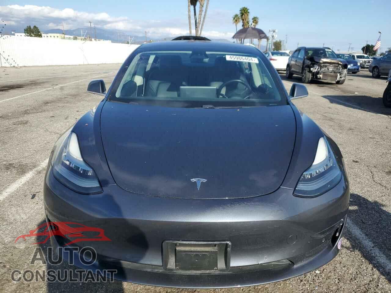 TESLA MODEL 3 2018 - 5YJ3E1EAXJF020104