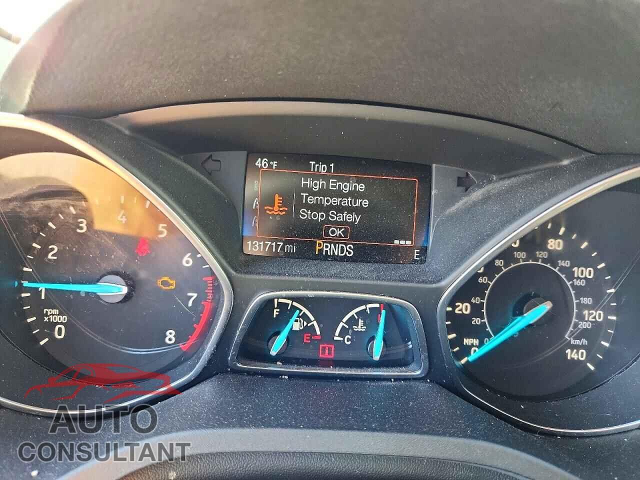 FORD ESCAPE 2017 - 1FMCU0GDXHUE65783
