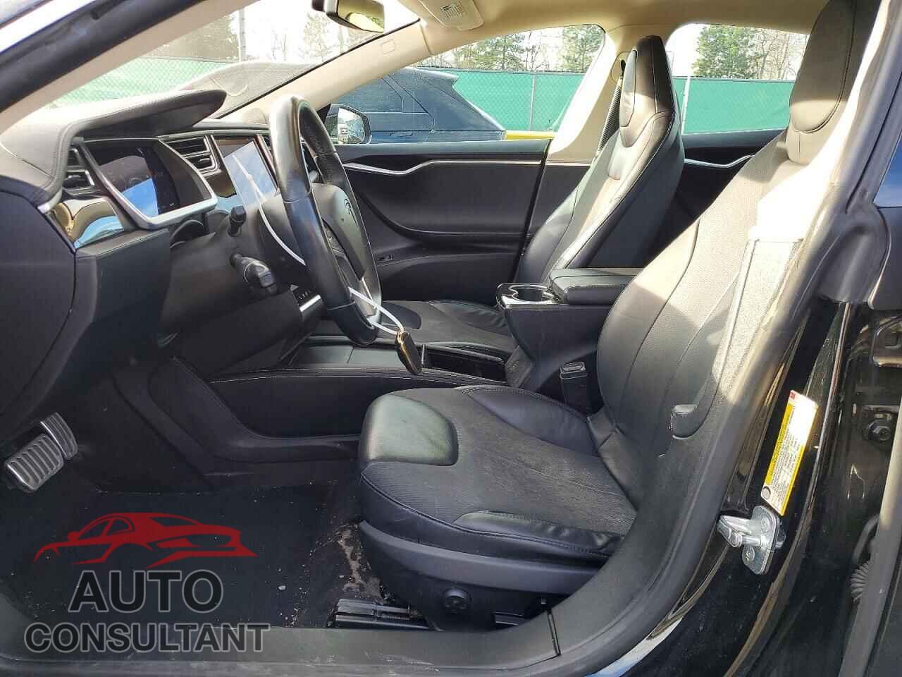 TESLA MODEL S 2013 - 5YJSA1CN1DFP16187