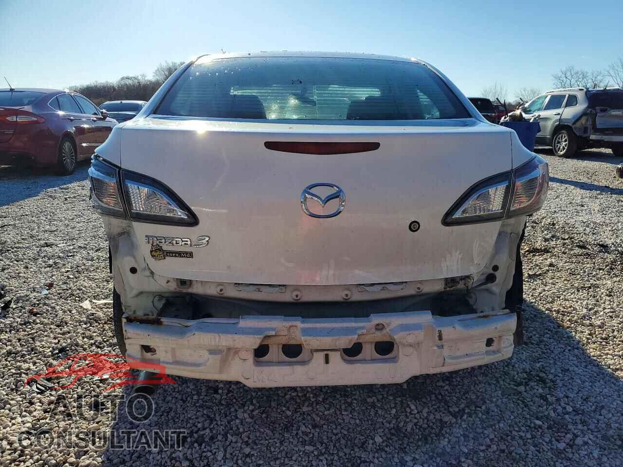 MAZDA 3 2011 - JM1BL1UG2B1372045