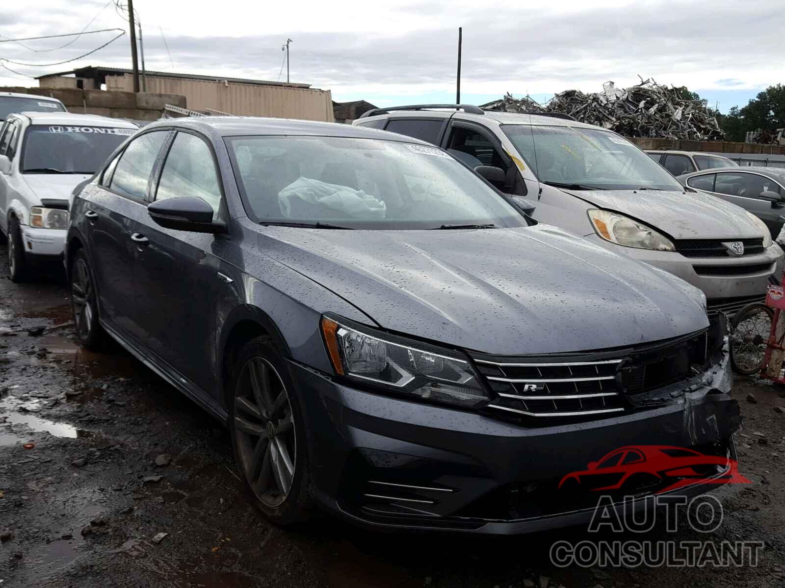 VOLKSWAGEN PASSAT 2018 - 1VWAA7A37JC022383