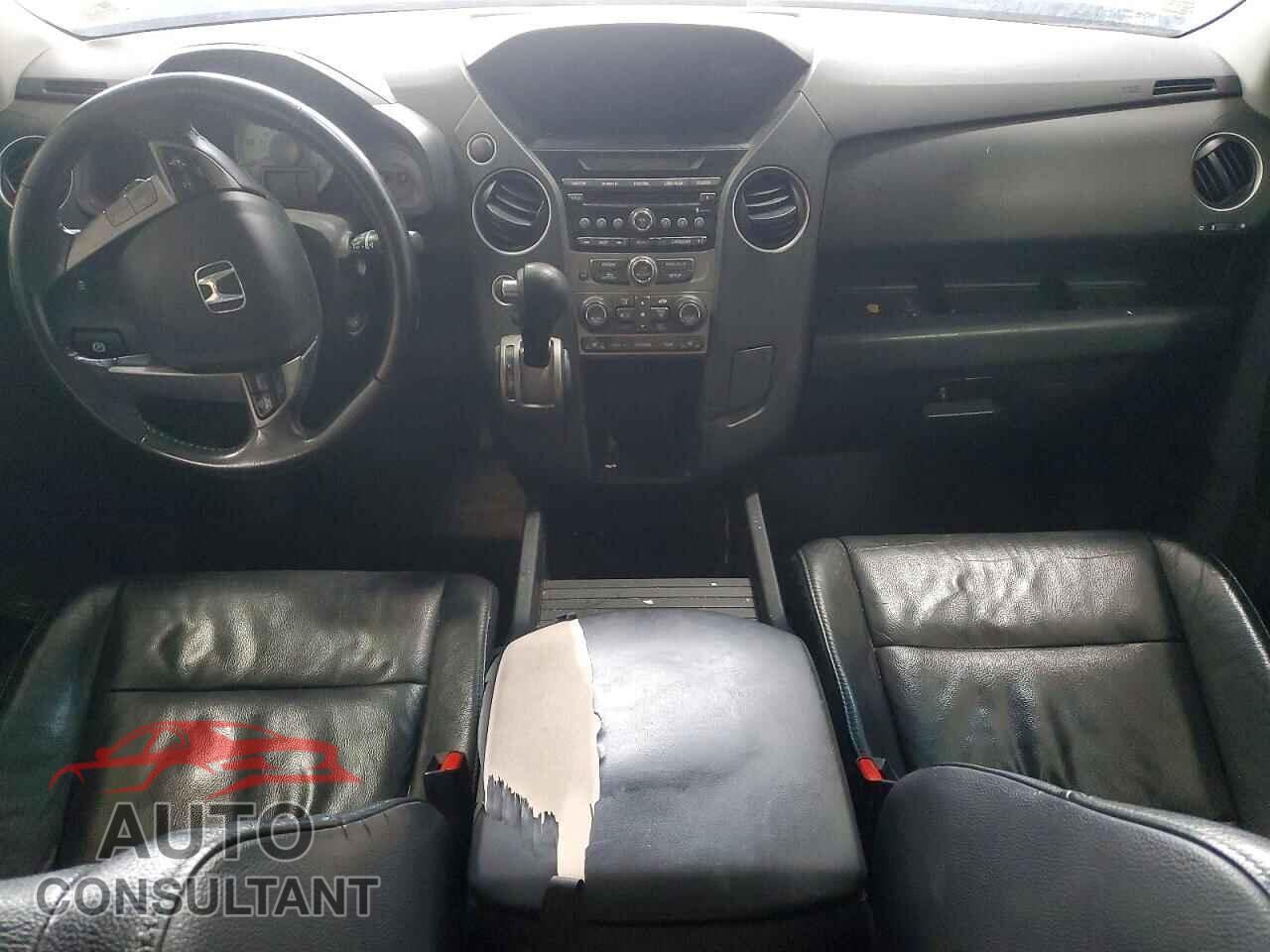 HONDA PILOT 2012 - 5FNYF4H50CB003379