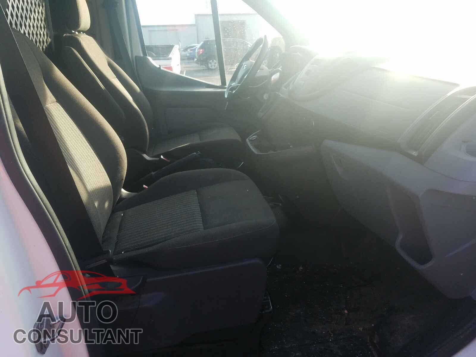 FORD TRANSIT CO 2018 - 1FTYR1YM4JKA64845