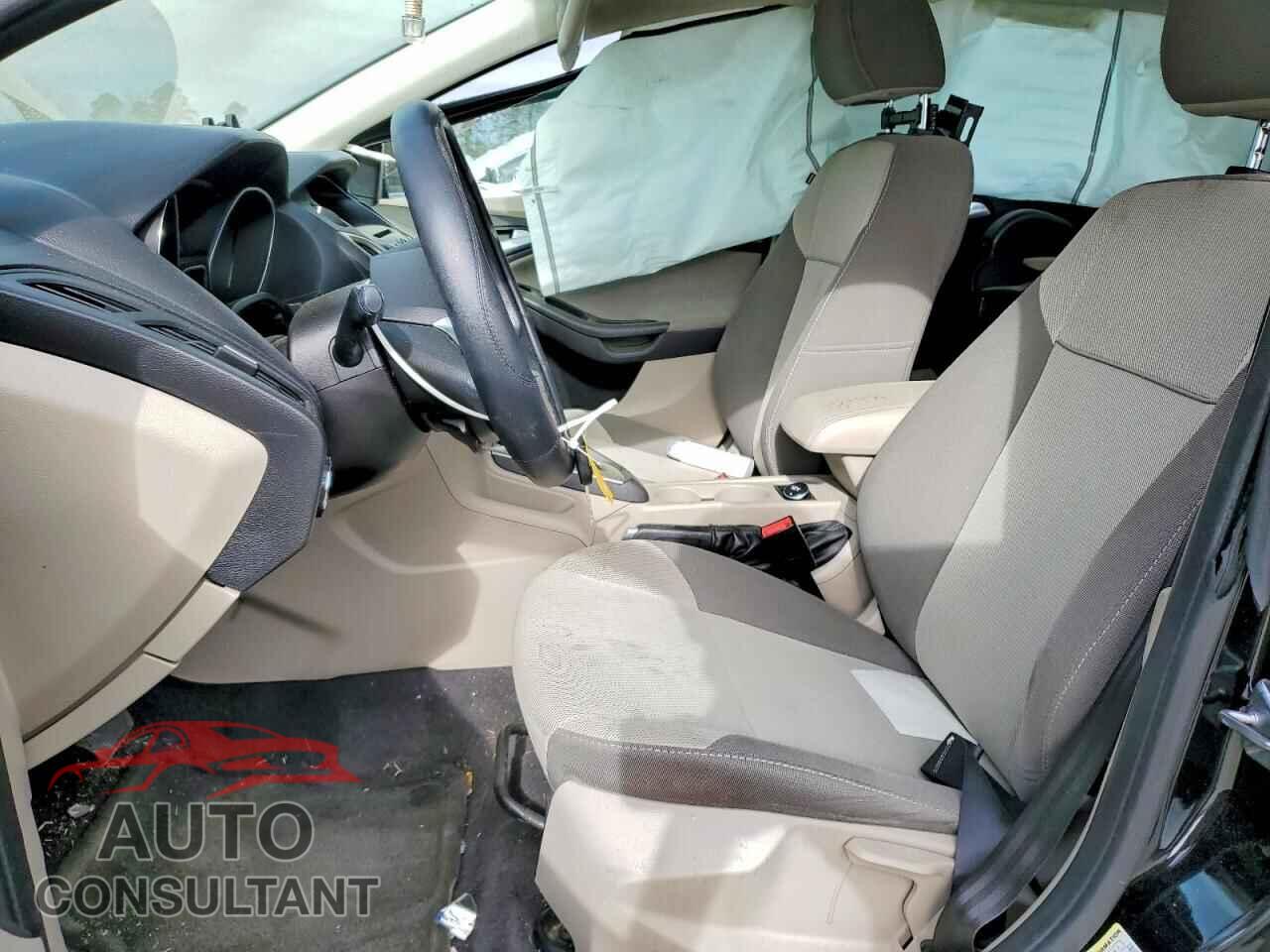 FORD FOCUS 2014 - 1FADP3F2XEL416494