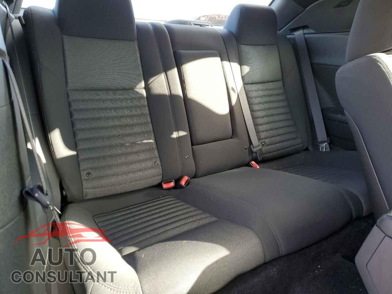DODGE CHALLENGER 2013 - 2C3CDYAG6DH737172