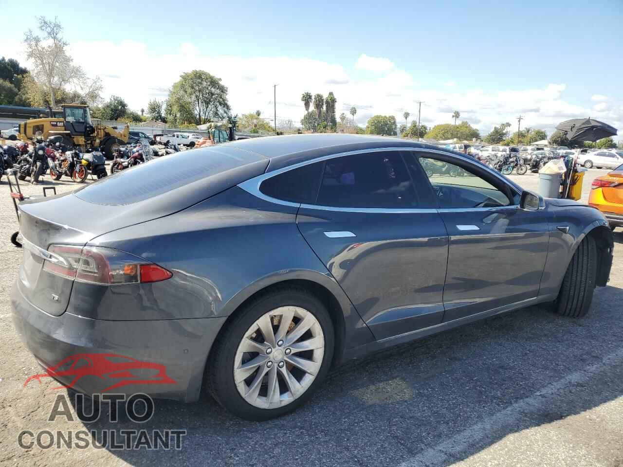 TESLA MODEL S 2017 - 5YJSA1E1XHF203830