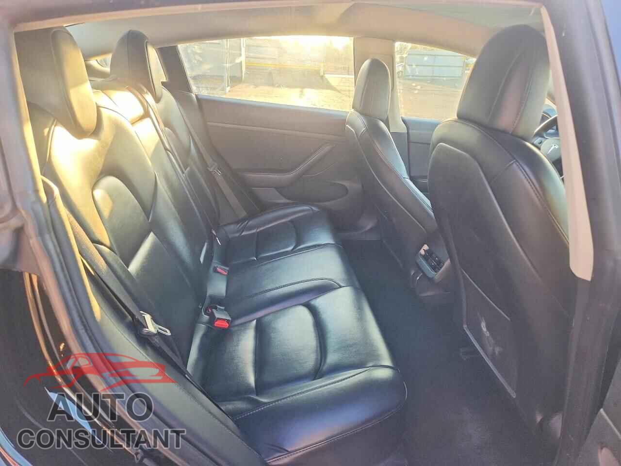 TESLA MODEL 3 2022 - 5YJ3E1EA2NF372423