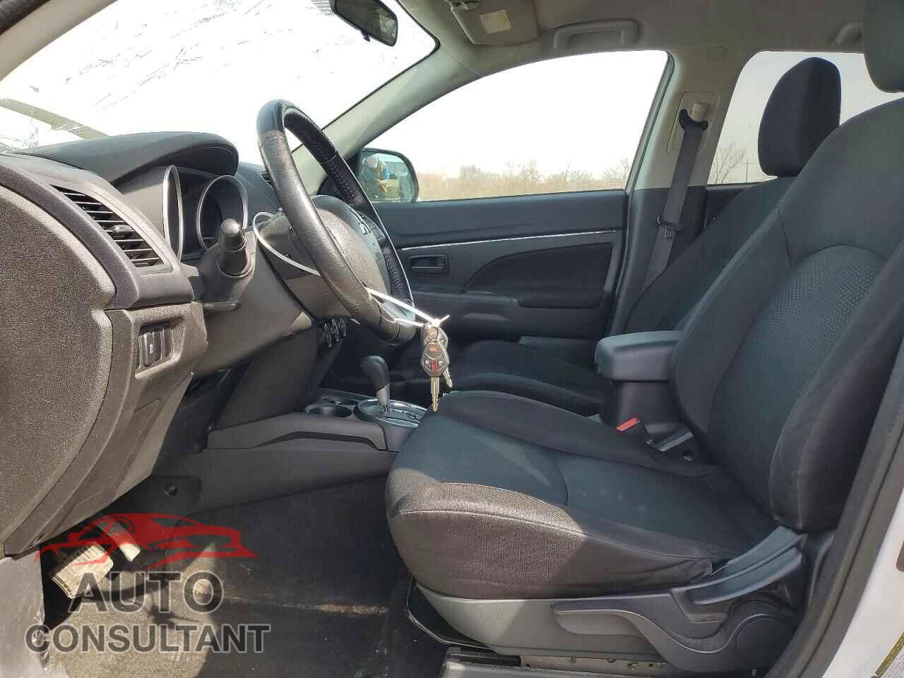 MITSUBISHI OUTLANDER 2015 - 4A4AP3AW2FE059589