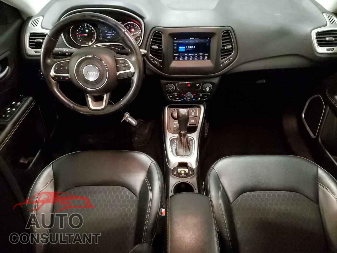 JEEP COMPASS 2017 - 3C4NJDBB8HT656700