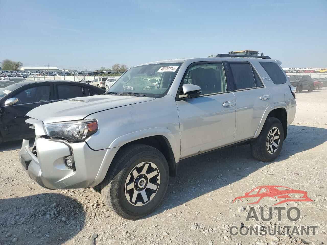 TOYOTA 4RUNNER SE 2023 - JTERU5JR3P6120898