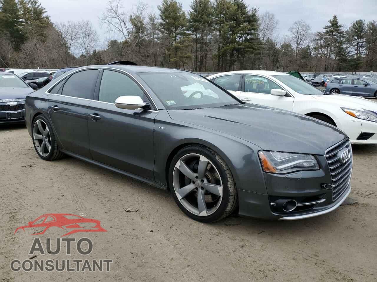 AUDI S8 2013 - WAUD2AFD4DN028188