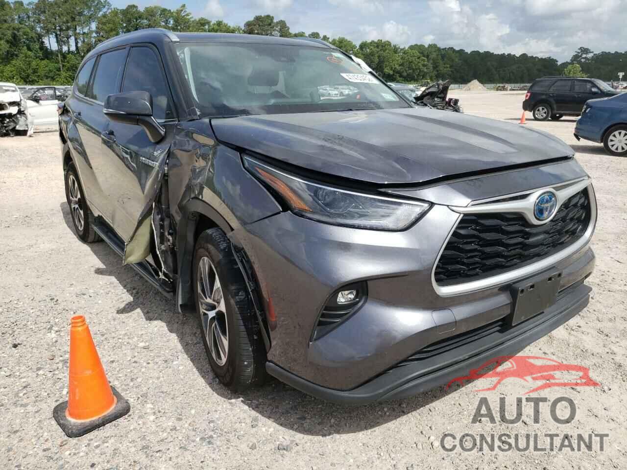 TOYOTA HIGHLANDER 2021 - 5TDGARAH3MS007676