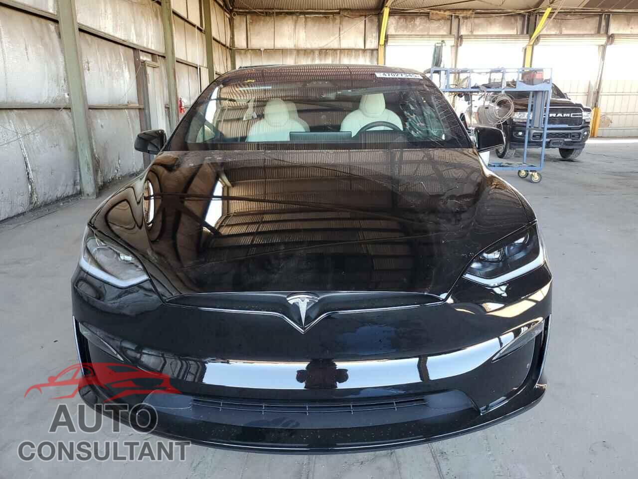 TESLA MODEL X 2024 - 7SAXCBE62RF460115