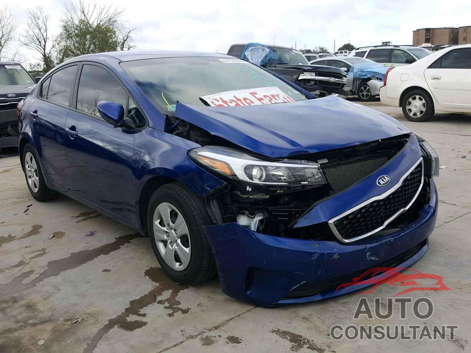 KIA FORTE 2017 - 3KPFK4A76HE156926