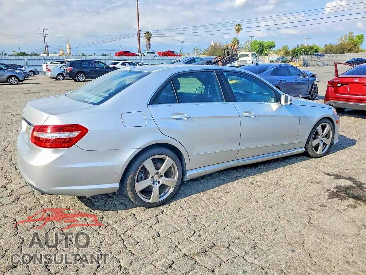 MERCEDES-BENZ E-CLASS 2011 - WDDHF5GB7BA361105