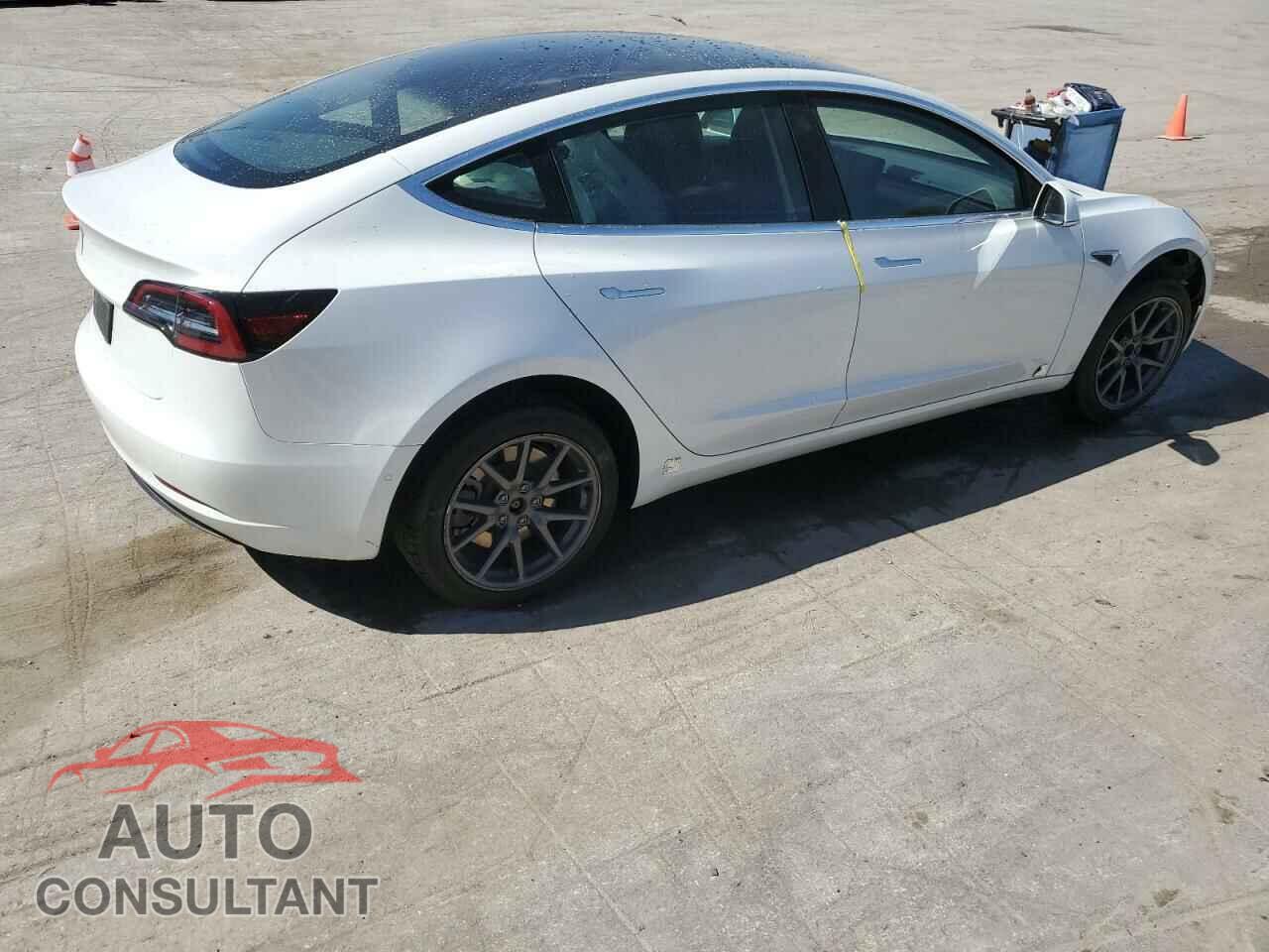TESLA MODEL 3 2020 - 5YJ3E1EA3LF658827