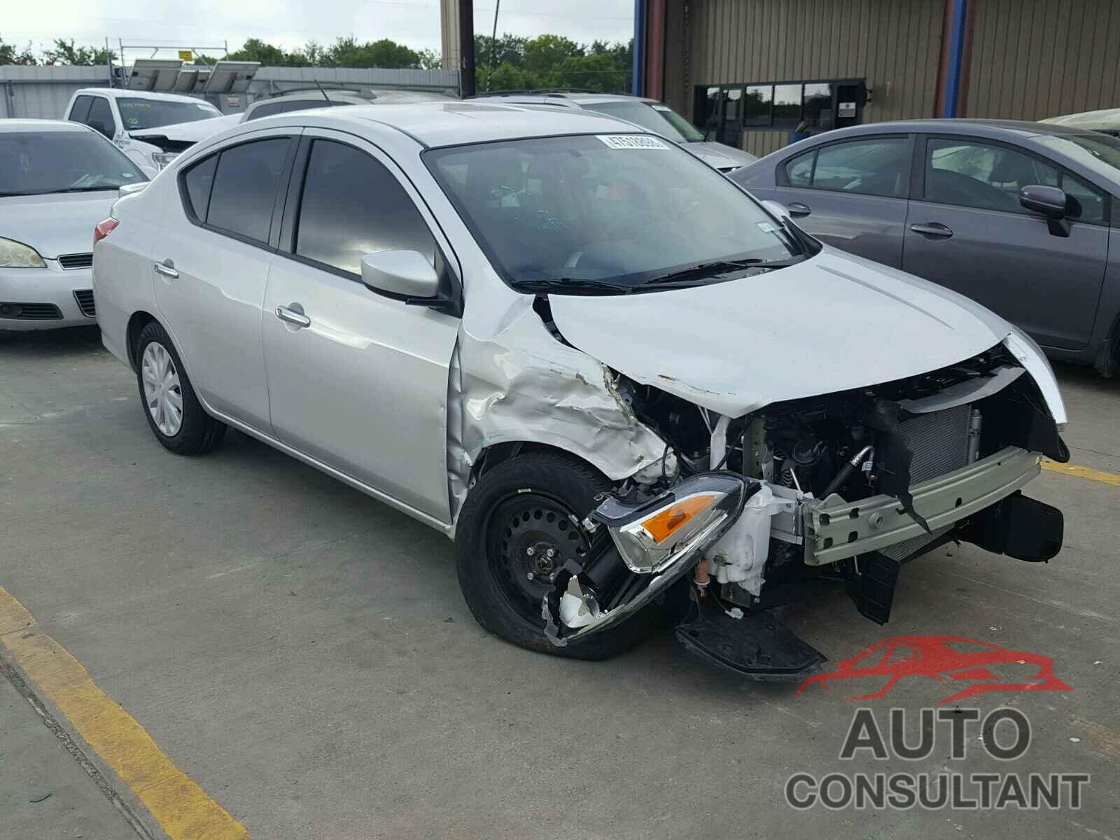 NISSAN VERSA 2018 - 3N1CN7AP6JL867588