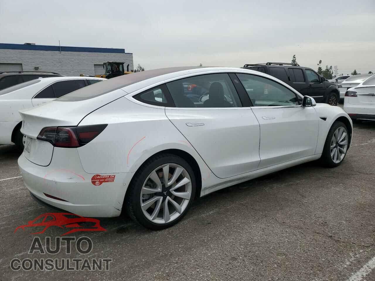 TESLA MODEL 3 2017 - 5YJ3E1EA3HF002084