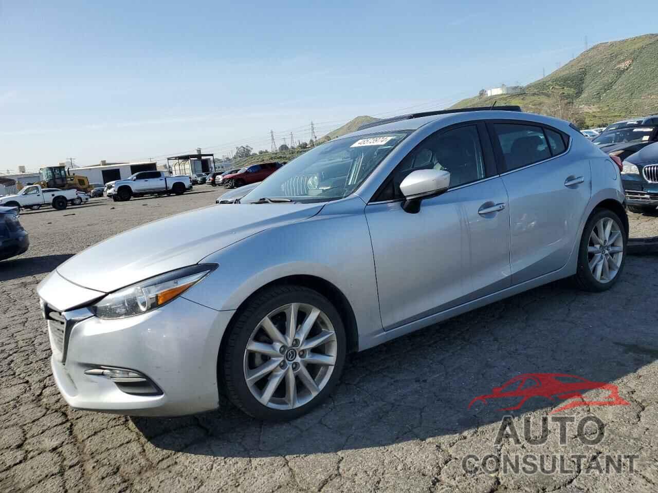 MAZDA 3 2017 - 3MZBN1L71HM112742