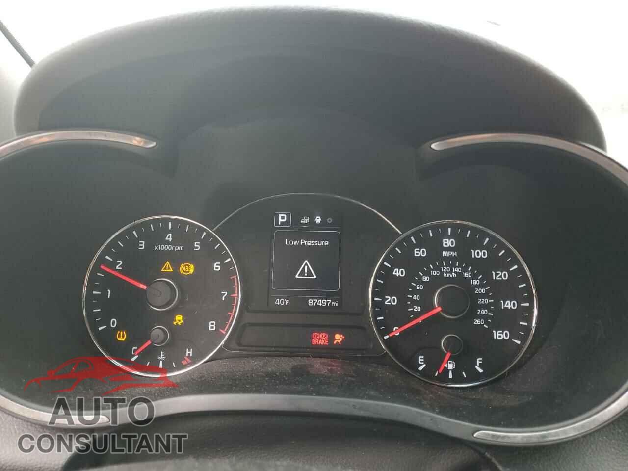 KIA FORTE 2017 - 3KPFL4A77HE051339