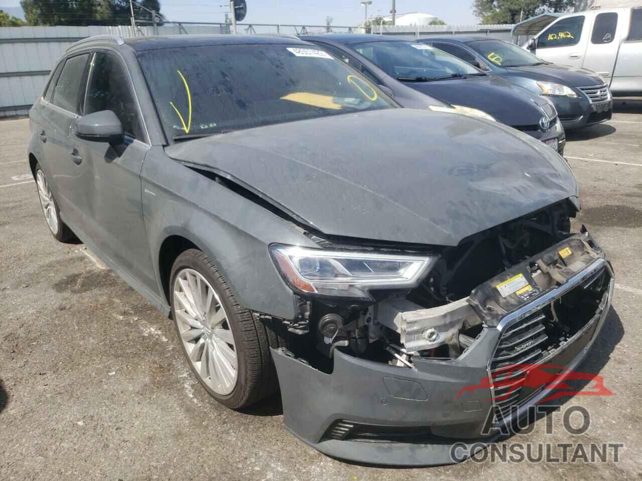 AUDI A3 2017 - WAUTPBFF7HA131638