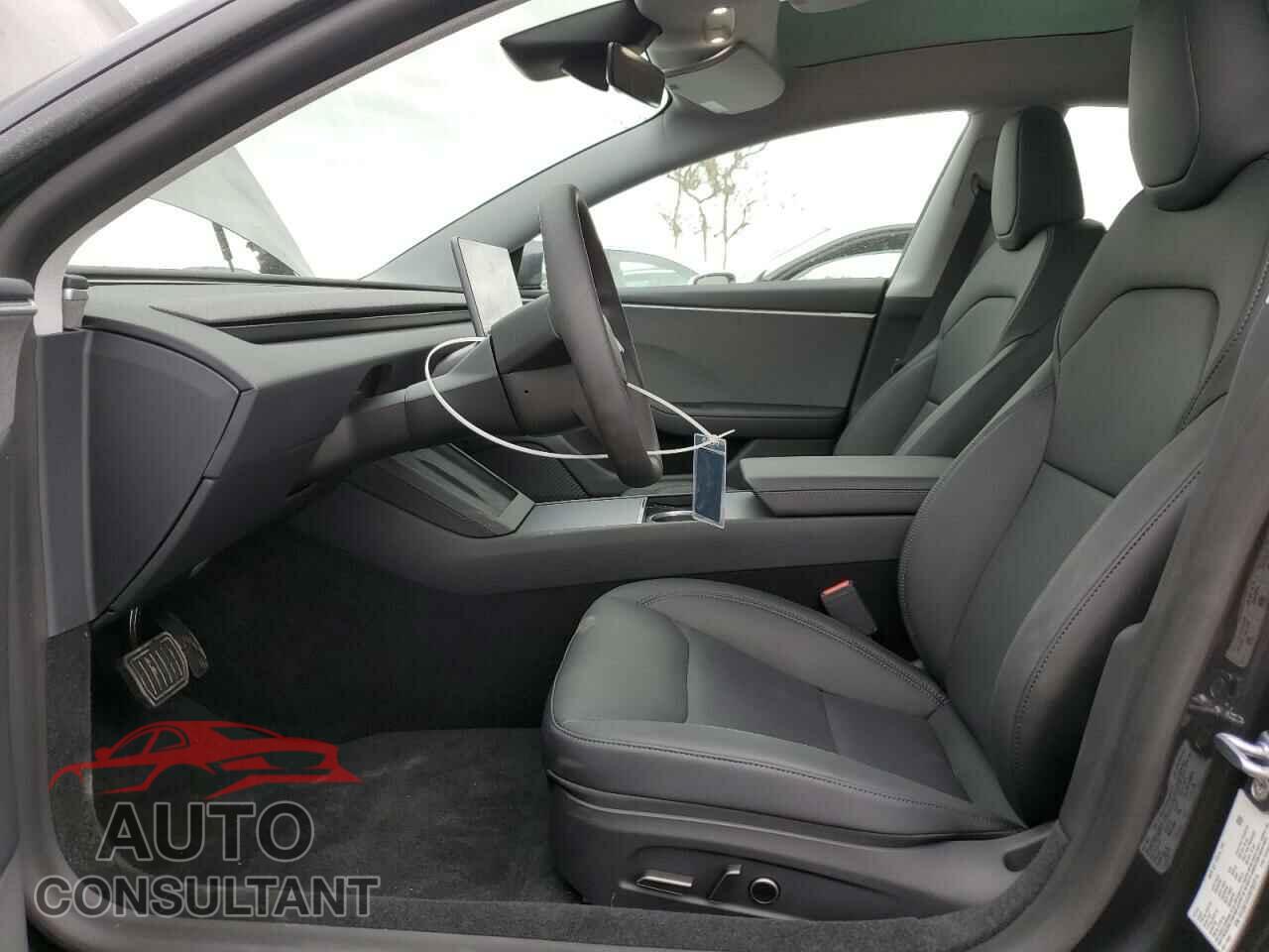 TESLA MODEL 3 2025 - 5YJ3E1EA2SF962214