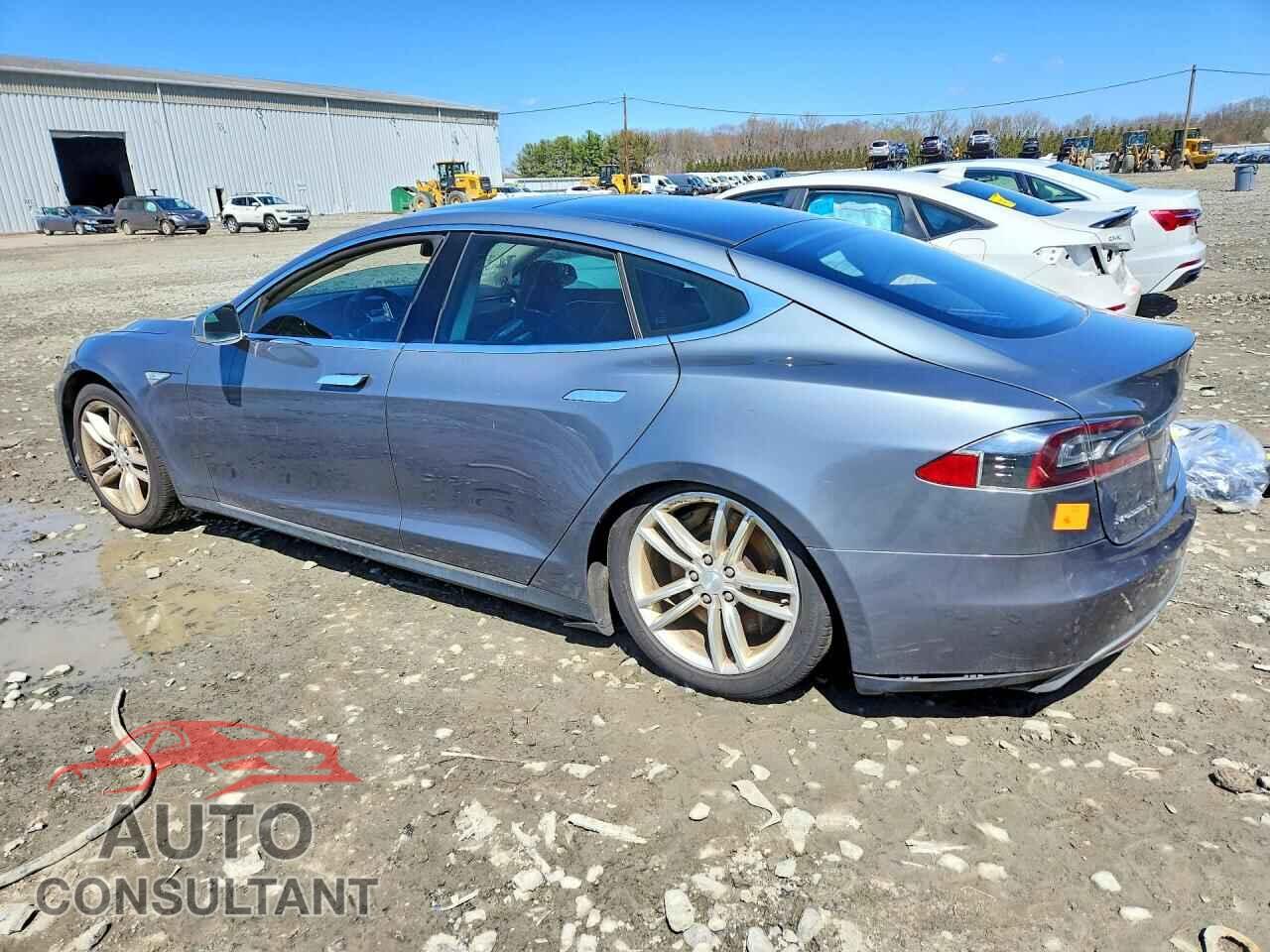 TESLA MODEL S 2013 - 5YJSA1CN3DFP03442
