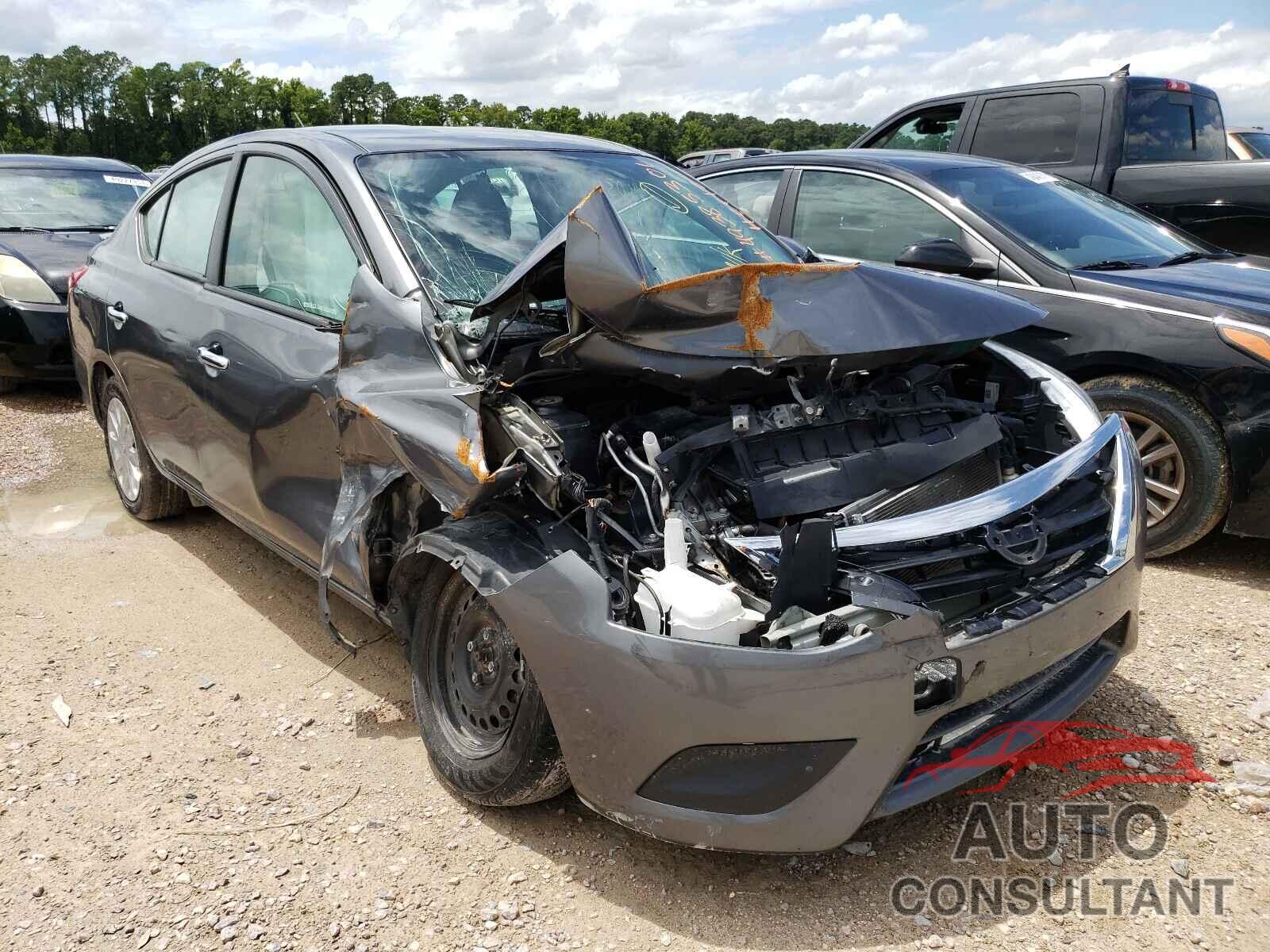 NISSAN VERSA 2019 - 3N1CN7AP1KL870335