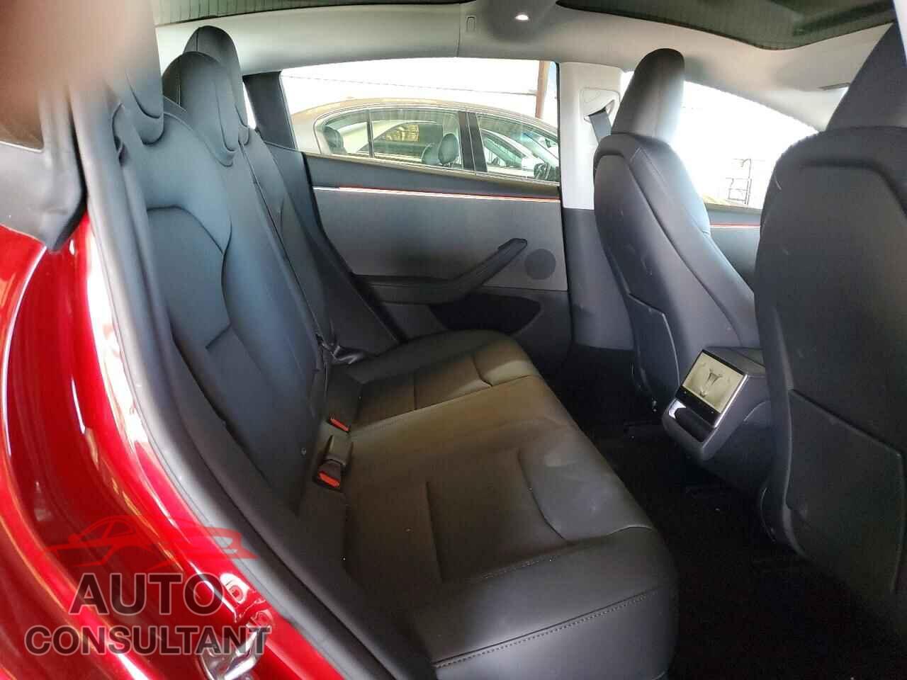 TESLA MODEL 3 2025 - 5YJ3E1EA9SF041642