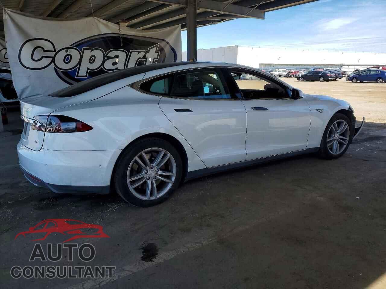 TESLA MODEL S 2015 - 5YJSA1H14FF083838