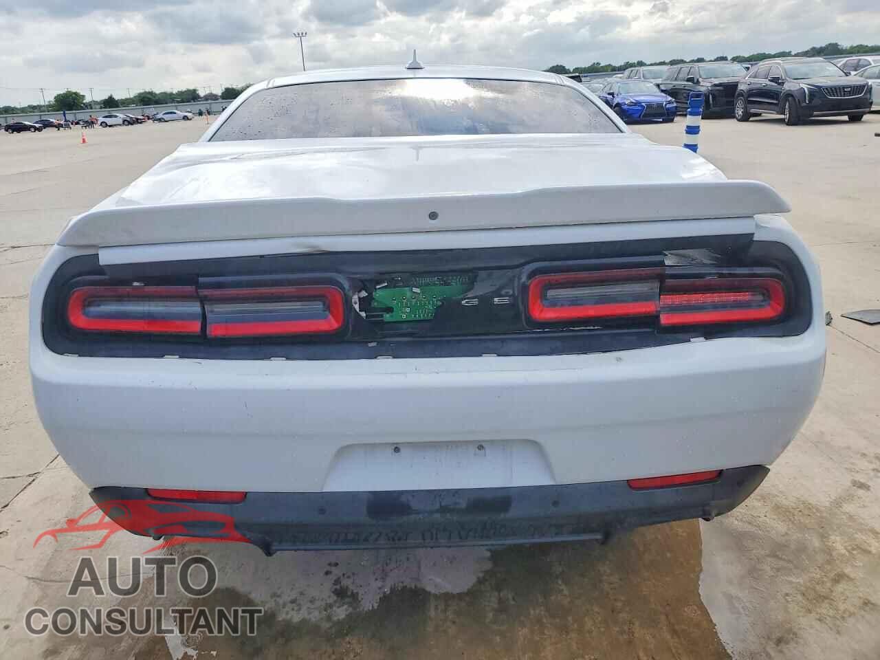 DODGE CHALLENGER 2015 - 2C3CDZBT3FH911946