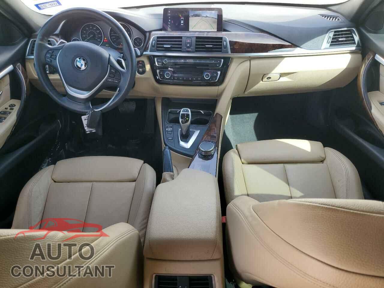 BMW 3 SERIES 2018 - WBA8D9C52JA616150