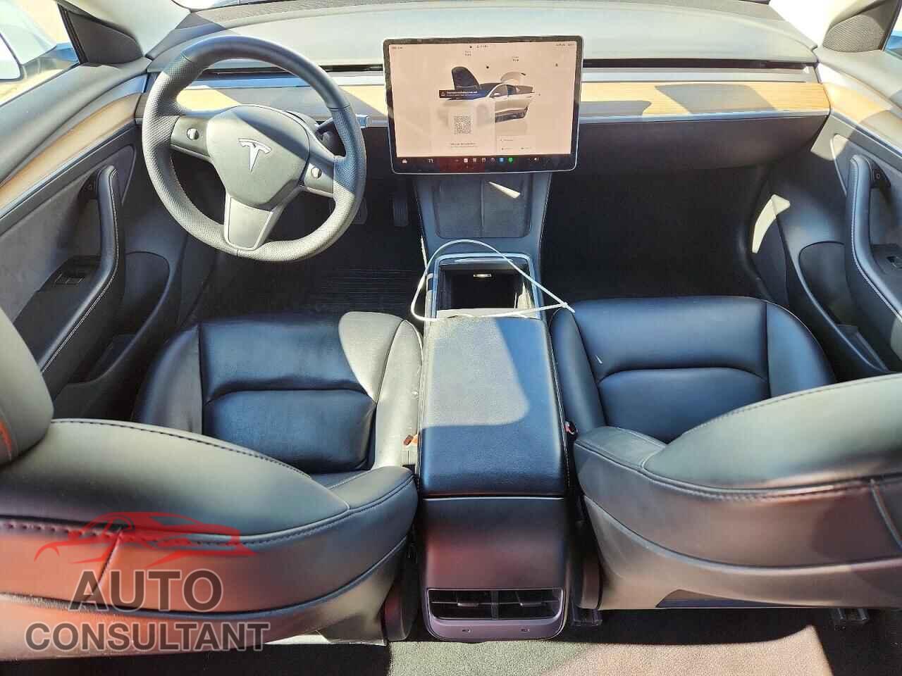 TESLA MODEL 3 2022 - 5YJ3E1EA8NF288901